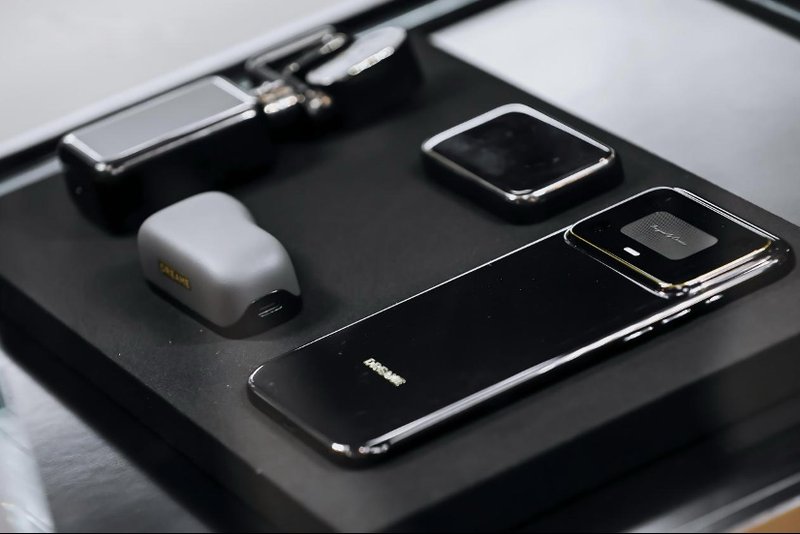 高端手机困局待解;追觅AURORA NEX LS1,以模块化影像给出新路径。 IT技术 高端手机困局待解;追觅AURORA NEX LS1,以模块化影像给出新路径。 IT技术 高端手机困局待解;追觅AURORA NEX LS1,以模块化影像给出新路径。 IT技术