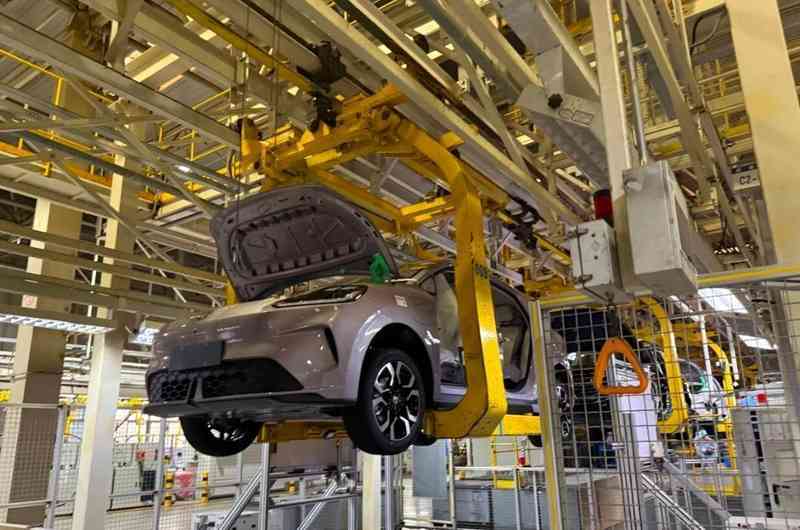  上汽乘用车2026年开启新征程；荣威高端重塑，MG年轻领跑。 汽车科技