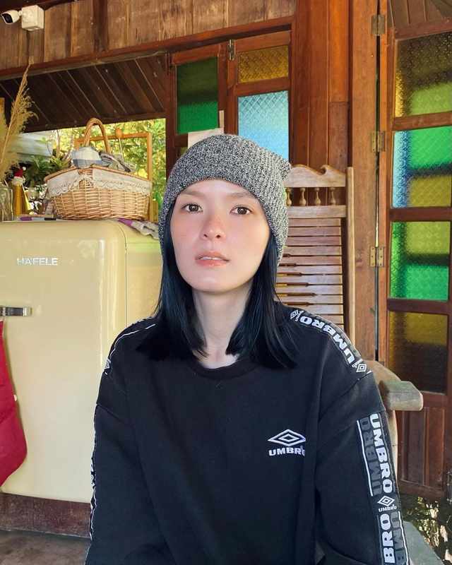  深陷无助时刻的至暗经历：如何构建女性的安全防御网？ 情感心理