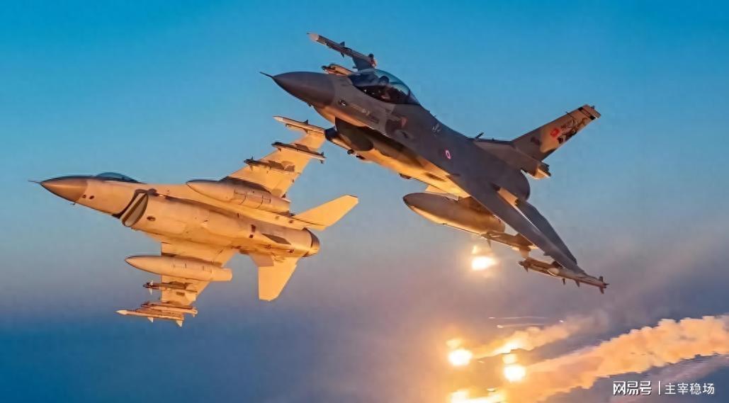 深渊凝视：伊朗战争背后的“去中心化”生存法则