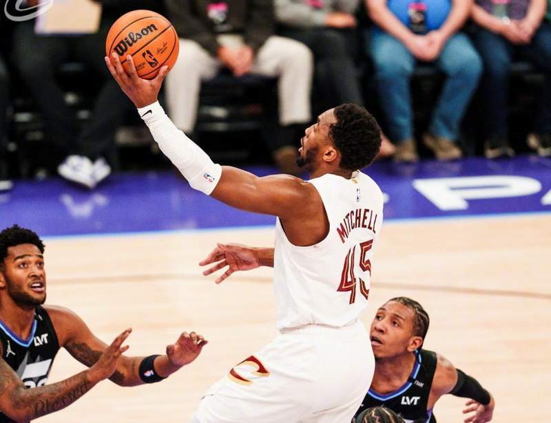 为何骑士应避开东部第三?深度解析哈登加盟后的排位策略 体育新闻