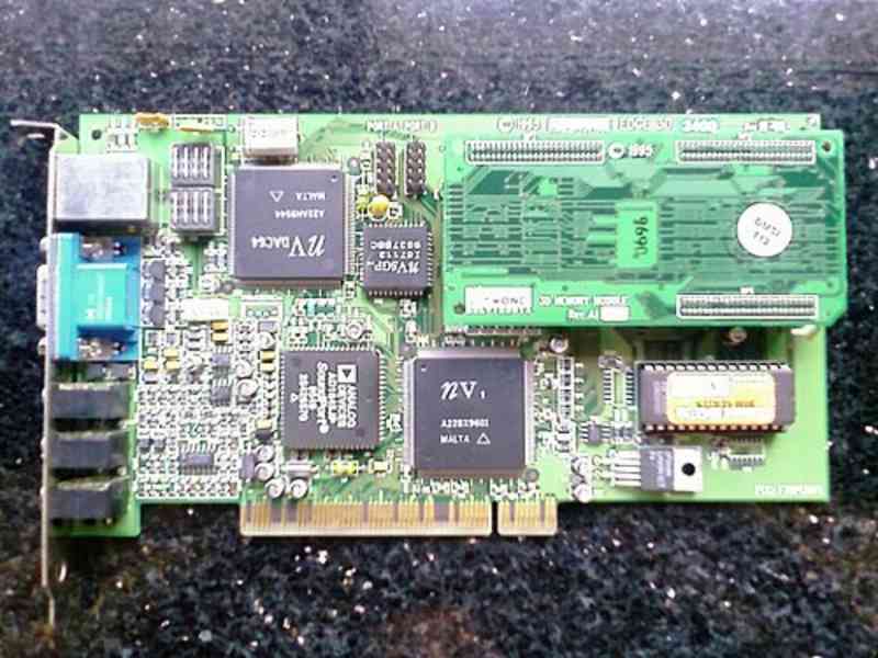 数以亿计的算力红利：英伟达如何重构玩家的游戏世界