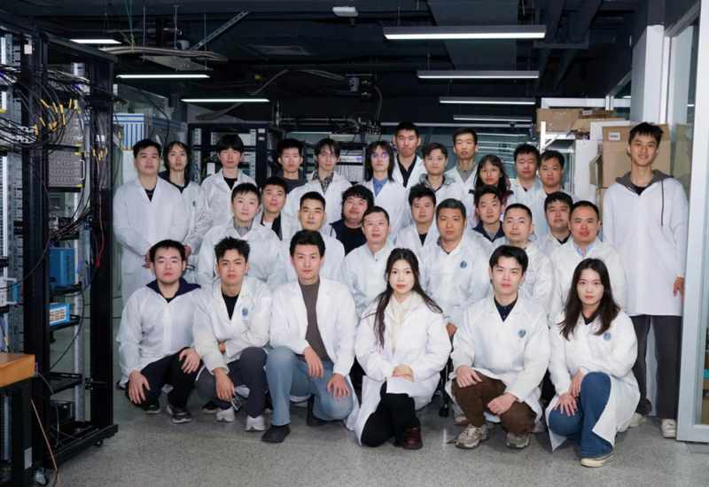  硅基量子计算容错之路：逻辑门实现与错误探测的双重突破 IT技术