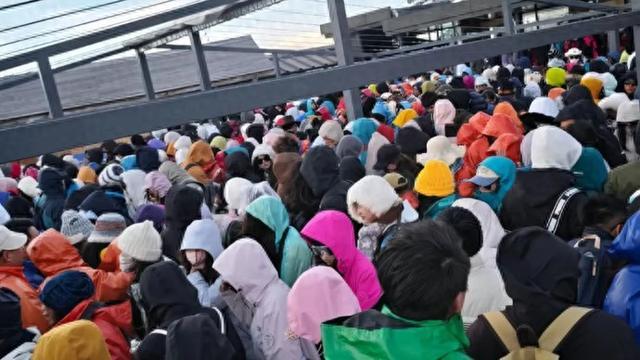  玉龙雪山索道险情深度复盘：高海拔极端天气下的运营安全警示录 新闻