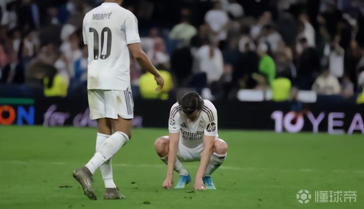 皇马左闸困局：卡雷拉斯防守数据全面崩塌，门迪回归能否成为逆转关键 体育新闻