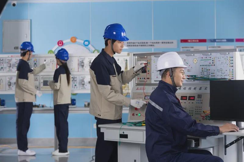  计算机类专业十年霸榜内幕：数据拆解与选专业底层逻辑 教育招生