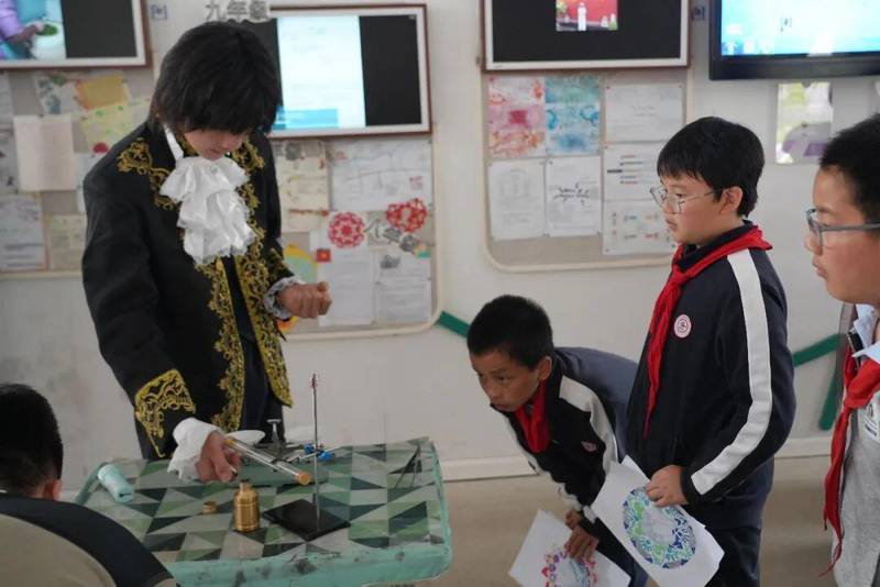  当课堂穿越千年：这群孩子用一天时间，与历史来了一场深度对话 教育招生